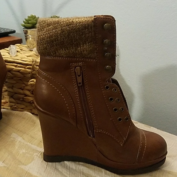 Mossimo Cognac Kalare Lace-Up Wedge Boots - Picture 3 of 5